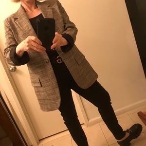 Black and cream Glen Plaid blazer.